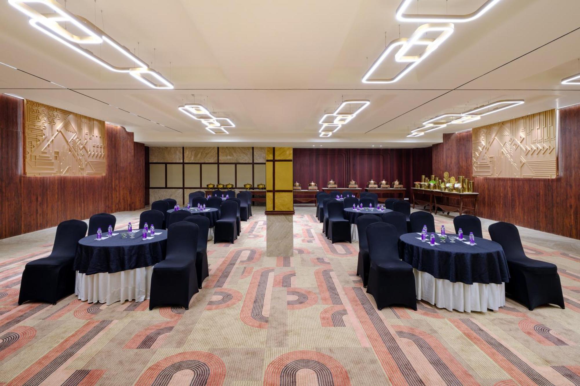 Best Western Country Woods Ambāla エクステリア 写真