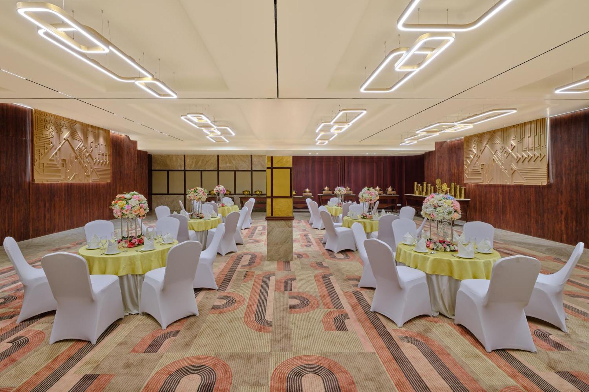 Best Western Country Woods Ambāla エクステリア 写真