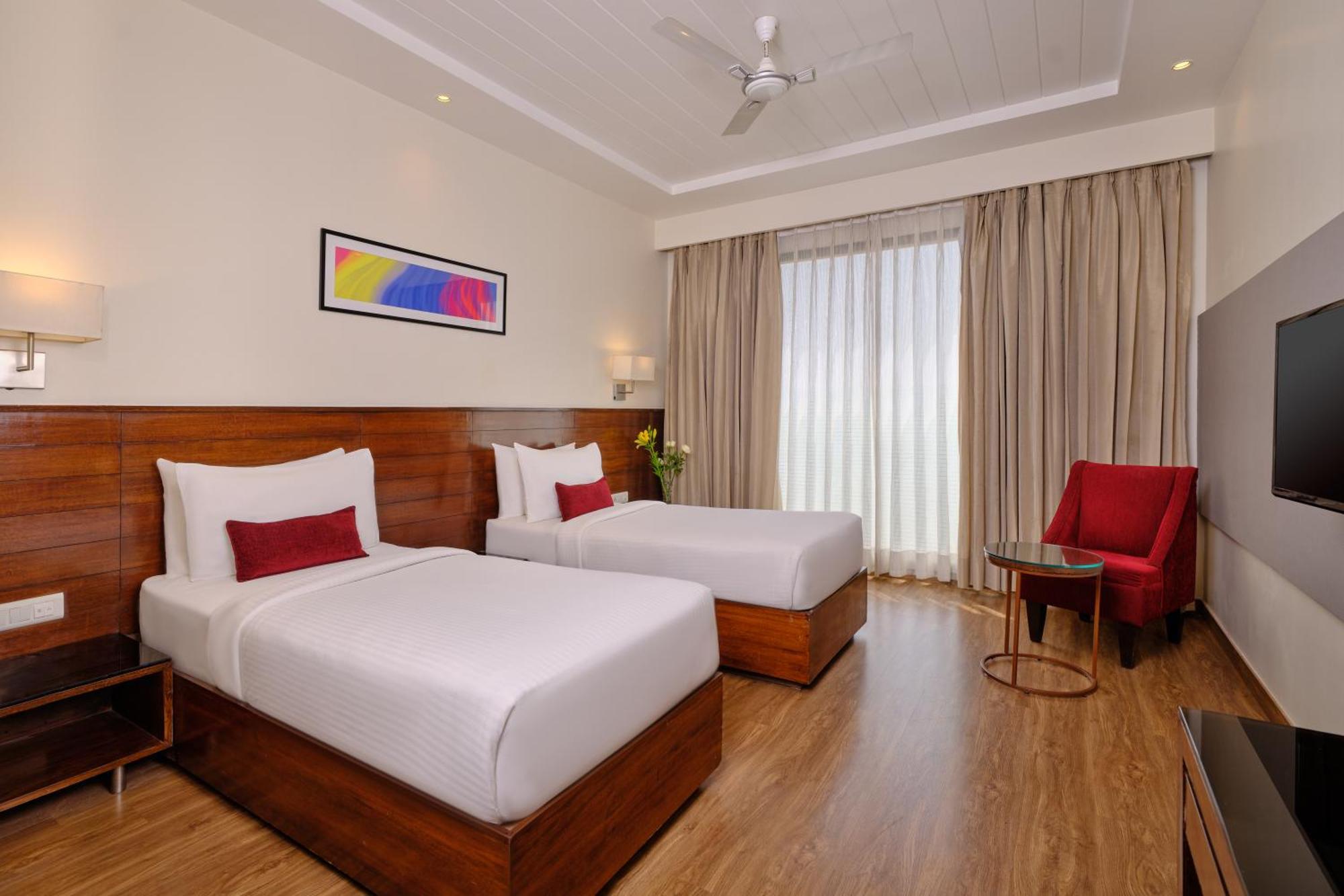 Best Western Country Woods Ambāla エクステリア 写真